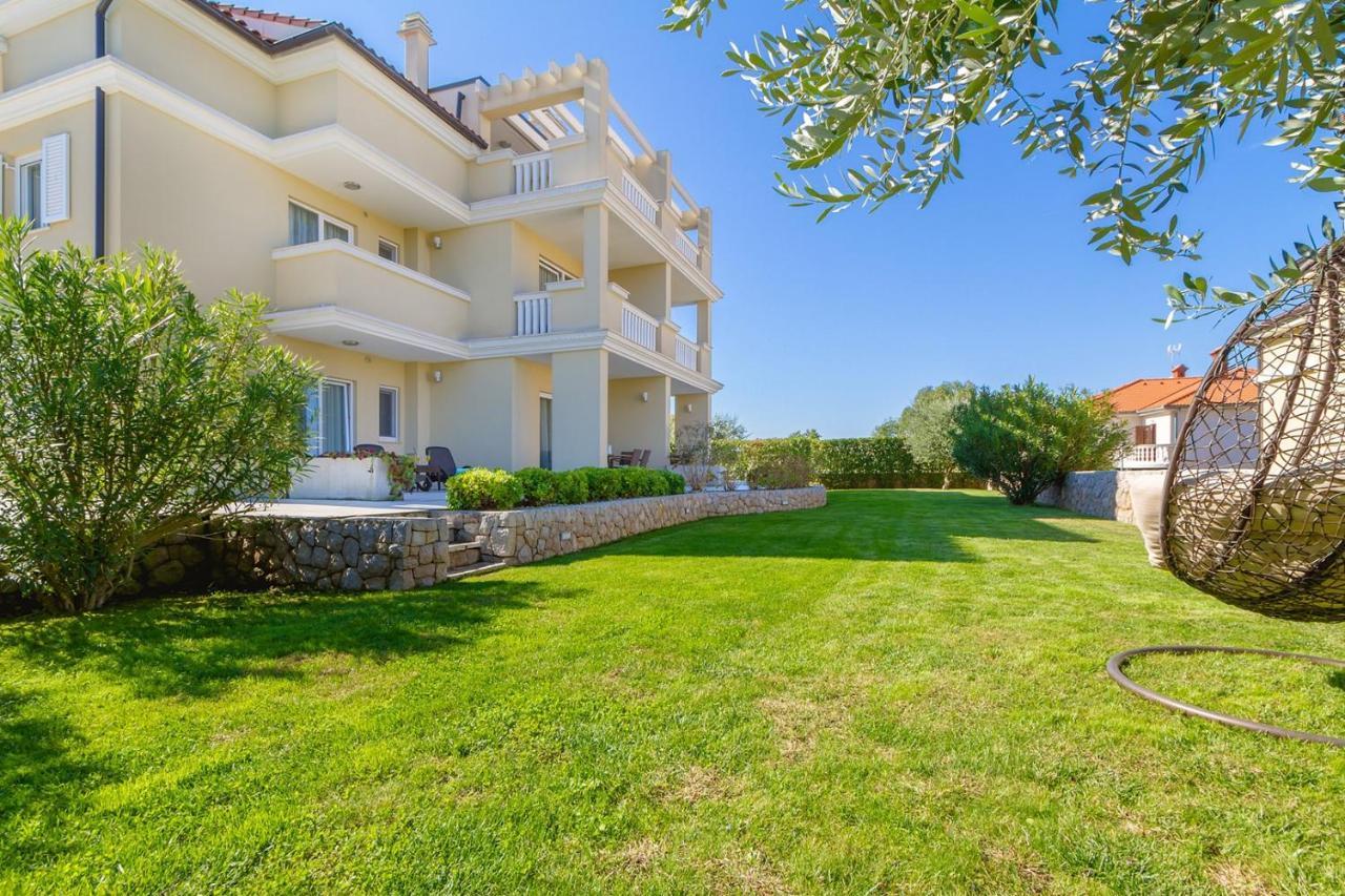 Luxury Apartments Villa Mande マリンスカ エクステリア 写真